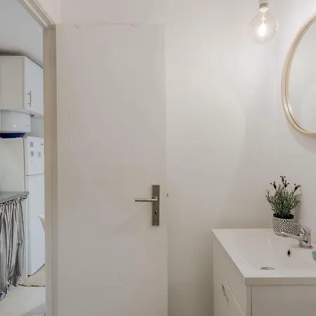 Sunny Bairro Alto & Chiado Apartment, By Timecooler Apartmán Lisboa