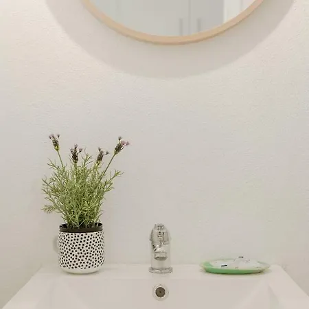 Sunny Bairro Alto & Chiado Apartment, By Timecooler Апартаменты