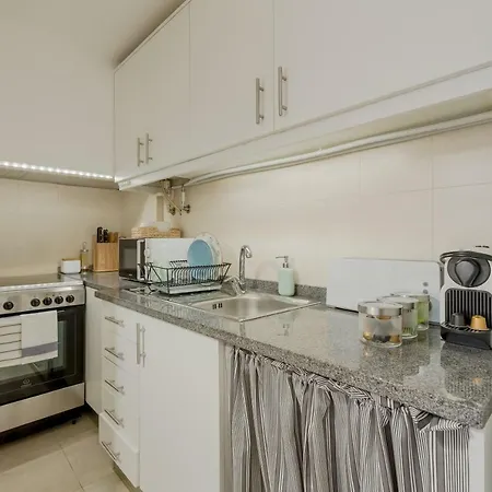 Sunny Bairro Alto & Chiado Apartment, By Timecooler