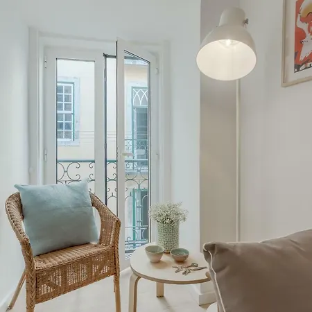 Sunny Bairro Alto & Chiado Apartment, By Timecooler *