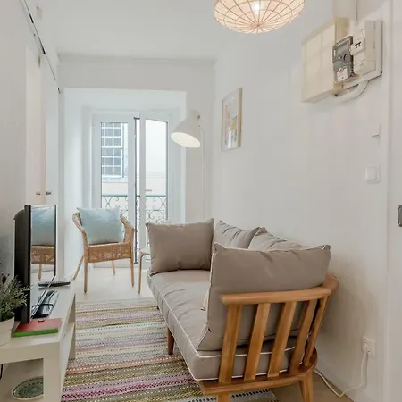 דירה Sunny Bairro Alto & Chiado Apartment, By Timecooler