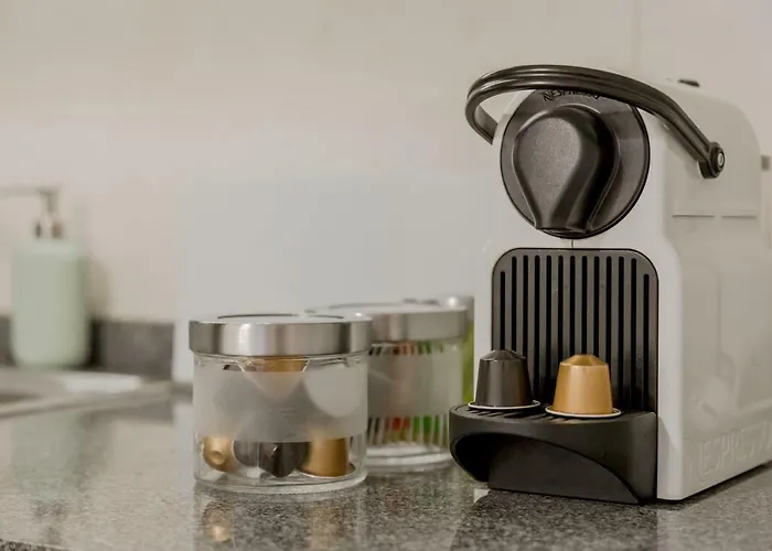 Sunny Bairro Alto & Chiado Apartment, By Timecooler Lisboa