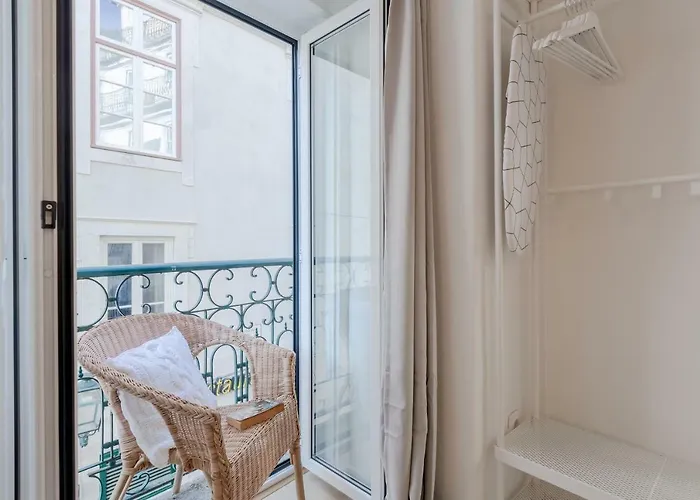 شقة Sunny Bairro Alto & Chiado Apartment, By Timecooler