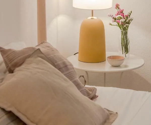 Sunny Bairro Alto & Chiado Apartment, By Timecooler Lisboa