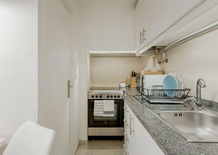 شقة Sunny Bairro Alto & Chiado Apartment, By Timecooler *