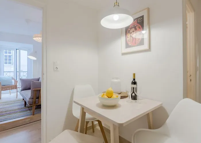 Sunny Bairro Alto & Chiado Apartment, By Timecooler