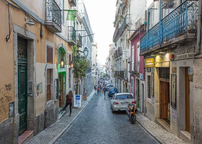 شقة Sunny Bairro Alto & Chiado Apartment, By Timecooler *