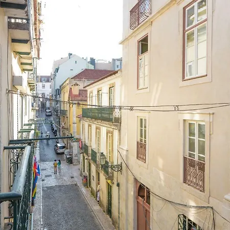 Sunny Bairro Alto & Chiado Apartment, By Timecooler Daire Lisboa