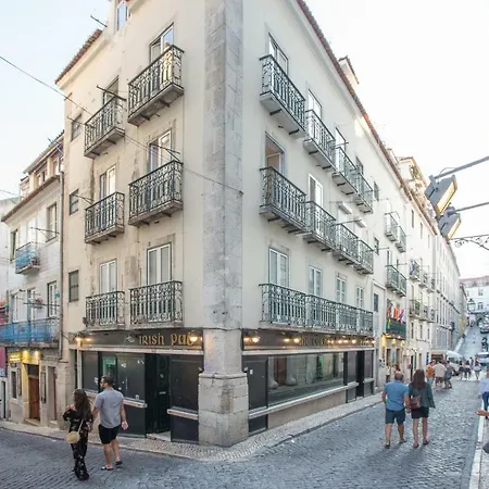 Sunny Bairro Alto & Chiado Apartment, By Timecooler Daire *