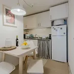 Sunny Bairro Alto & Chiado Apartment, By Timecooler Διαμέρισμα *